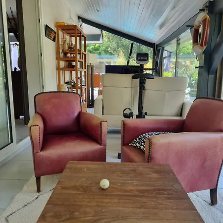 House With Heated Pool And Jacuzzi