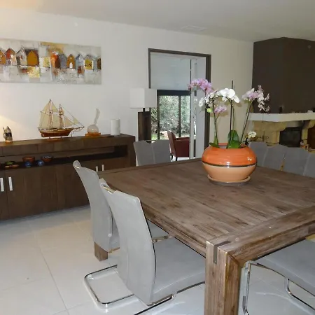 ヴィラ House With Heated Pool And Jacuzzi