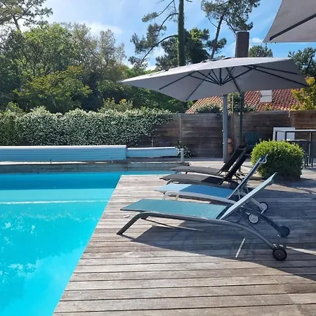 House With Heated Pool And Jacuzzi ヴィラ ソール・オスゴール