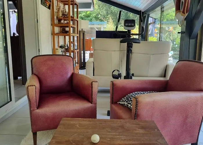 House With Heated Pool And Jacuzzi