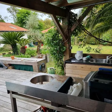 House With Heated Pool And Jacuzzi Villa *