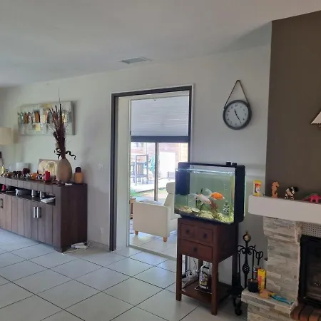 House With Heated Pool And Jacuzzi Villa *