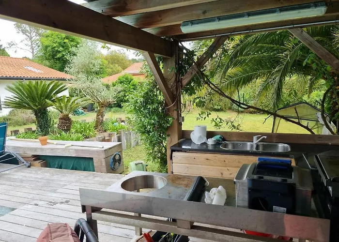 House With Heated Pool And Jacuzzi