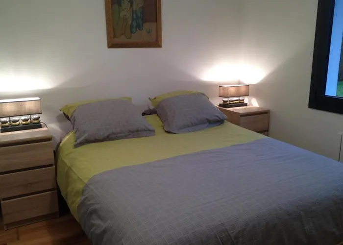 House With Heated Pool And Jacuzzi Villa